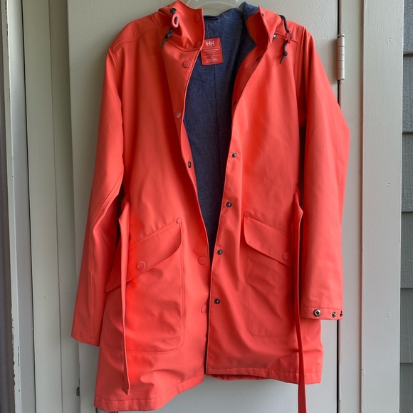 💜SOLD💜Women’s Raincoat with Hood - Picture 1 of 7